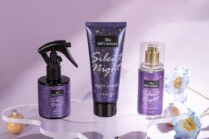 <span class=keywords><strong>ส</strong></span>เปรย์น้ำหอมสำหรับผิวกาย 75 <span class=keywords><strong>ม</strong></span>ล. น้ำหอม<span class=keywords><strong>ส</strong></span>ำหรับผม 100 <span class=keywords><strong>ม</strong></span>ล. โลชั่นบำรุงผิวกาย 100 <span class=keywords><strong>ม</strong></span>ล. กลิ่นหอมติดทนนาน ชุดของขวัญน้ำหอม<span class=keywords><strong>ส</strong></span>ำหรับผู้หญิง - Product Image 4