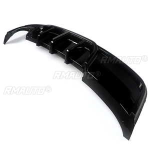 ลิ้นดิฟฟิวเซอร์กันชนหลังทรง F1 สำหรับ BMW E82 M-Sport ปี 2007-2013 สีดำเงา ABS - Product Image 6