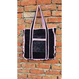 Bolsa de Viaje Acolchada de Algodón Hecha a Mano, con Estampado Tradicional, Elegante, Duradera y Espaciosa - Product Image 1