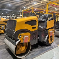 Rouleau compresseur vibrant 3,5 tonnes BM3500 à pneus avant en acier et arrière en caoutchouc pour travaux en espaces étroits