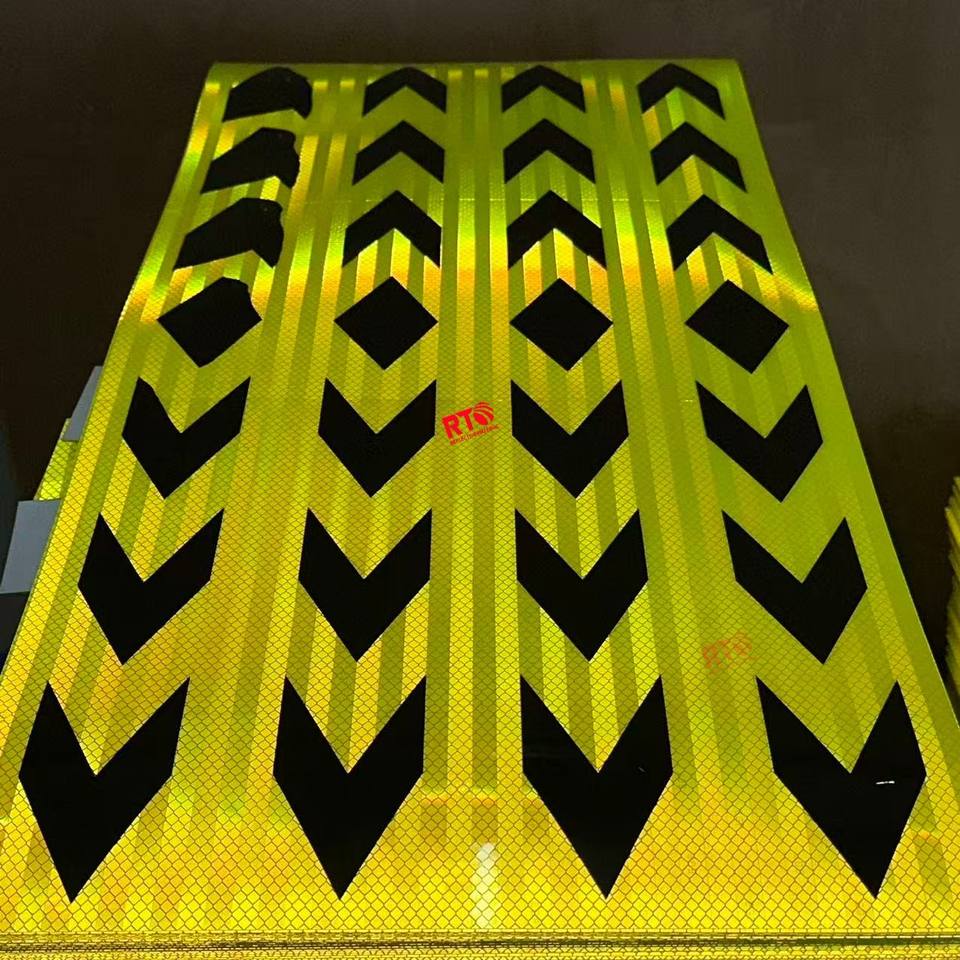 Fluorescent Yellow Green Black Arrow Conspicuity Tape Self Adhesive ...