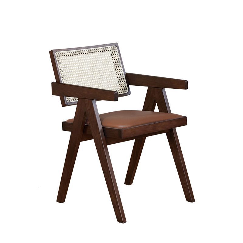 Color madera de nogal [superficie del asiento marrón]