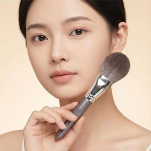 Pinceau à poudre en forme de langue, 5,3 cm, fibres synthétiques, poils doux, outil de maquillage pour application sur le visage - Product Image 2