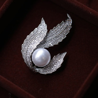 Broche élégante en plumes XILIANGFEIZI, accessoires de vêtements de luxe pour femme, broche en perles