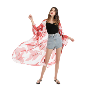 Mode Spécial <span class=keywords><strong>Chaos</strong></span> Sauvage Crème Solaire Oem Personnalisé Châle Cardigan D'impression Poncho Pour <span class=keywords><strong>Les</strong></span> Femmes - Product Image 3