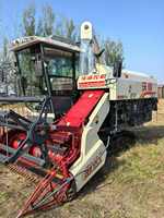 Kubata Haravester Worlds Haverster Fm World Moissonneuse-batteuse Moissonneuse-batteuse Fm World Récolteuse de riz Fmworld en bonne condition