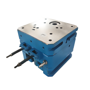 Op maat gemaakte aluminium gietmatrijs voor lamponderdelen, H13 staal, hoge precisie, OEM-service, rechtstreekse levering vanuit de fabriek - Product Image 4