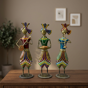 Ensemble de 3 figurines de musiciens du Rajasthan en fonte artisanale |   Décoration d'art populaire peinte en relief |   NIRMALA HANDICRAFTS Maison ethnique artisanale - Product Image 3