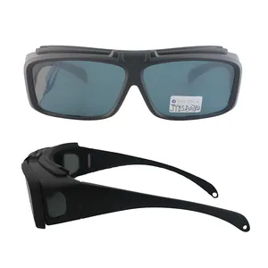 Wickeln Sie die Kunststoff abdeckung über optische Ruhm gläser. Leichtes UV400 Flip Up Polar ized Fit Over Sonnenbrillen