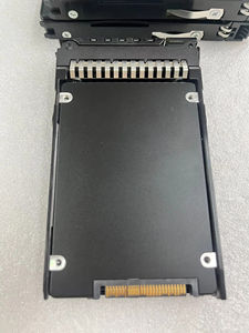 02312FQB 4TB 4000GB NVMe PCIe <span class=keywords><strong>2</strong></span>.5 inci SSD Seri Server Solid State Drive 02312FQB - Product Image 3