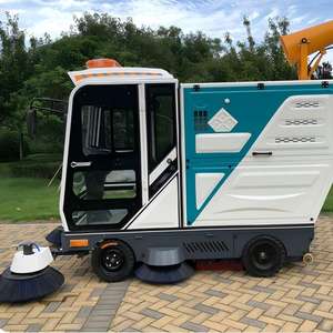 Équipement de lavage polyvalent et aspirateur laveur de sols pour les stations de lavage de voitures et les usines industrielles - Product Image 1