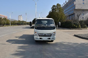 รถดูดสิ่งปฏิกูลแบบสุญญากาศ FOTON 4×2 3CBM พร้อมตัวเลือกถังไฮดรอลิกแบบยกได้และประตูด้านหลังเปิดได้, รถดูดตะกอนสิ่งปฏิกูลสำหรับฟาร์ม - Product Image 3