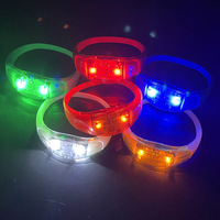 Bracelet de bruit LED activé par le son avec lumières clignotantes pour les concerts de fête Ramadan et remise des diplômes-Vente chaude
