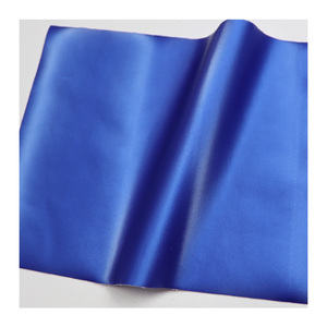 <span class=keywords><strong>Tessuto</strong></span> in Pelle Sintetica PU Lucida Goffrata per Abbigliamento, Vestiti, <span class=keywords><strong>Pantaloni</strong></span> <span class=keywords><strong>e</strong></span> Cappotti - Product Image 2