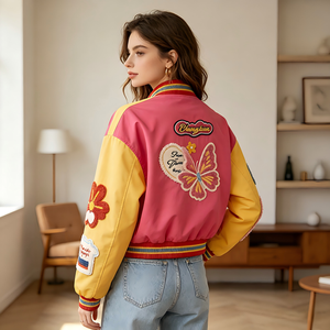 Giacca Corta Rosa Y2K Personalizzabile per <span class=keywords><strong>Donna</strong></span>, Logo Personalizzato, Ricamo ad Alta Densità, Patchwork, Cappotto Streetwear - Product Image 3