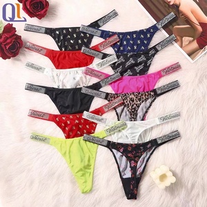 Tanga Sexy para Mujer con Cristales, Ropa Interior Estampada de Cintura Baja - Product Image 1
