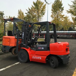 Mini Heli Used Forklift 3 Ton Diesel with Hydraulic Side Shifter Solid Tire Good Quality and Low Working <b>Hours</b> - Product Image 4