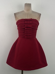 <span class=keywords><strong>Robe</strong></span> courte élégante pour femme, rouge, à col plongeant, avec cape et nœud papillon, design vietnamien à petite échelle, prête à être expédiée - Product Image 6