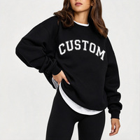 Sweat-shirt noir uni pour femme, broderie personnalisée sur la poitrine, effet relief 3D, détail de broderie sur les manches, OEM en gros