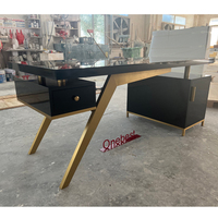 Mobilier de bureau blanc et or avec bureau latéral en forme de L, Table de bureau d'aviation