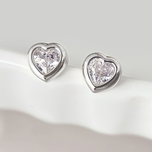 Pendientes de Moda para Mujer, Chapados en Oro de 18K, Multicolores, con Circonita Cúbica en Forma de Corazón - Product Image 5