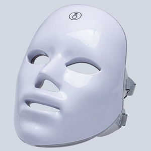 Máscaras Faciales de Terapia de Luz Roja con Certificación CE, Longitud de Onda 77, 77 Luces LED Infrarrojas para un Tono de Piel Uniforme e Iluminación - Product Image 1