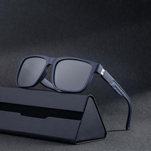 Lunettes de soleil polarisées Lafite à monture carrée pour hommes, verres UV400 TAC, monture en plastique noir et métal, type 3, avec étui - Product Image 1