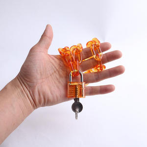 Nuevos Estilos 2026: <span class=keywords><strong>Collar</strong></span> <span class=keywords><strong>con</strong></span> Colgante de <span class=keywords><strong>Candado</strong></span> de <span class=keywords><strong>Cadena</strong></span> Larga de Acrílico Transparente Grande, Estilo Punk Hiphop, para Hombres y Mujeres - Product Image 5
