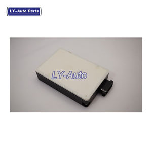 A0009051302 0009051302 Module de capteur radar Distronic pour pare-chocs d'angle mort Capteur d'avertissement d'<span class=keywords><strong>aide</strong></span> au stationnement pour Mercedes W246 W176 W156 - Product Image 1