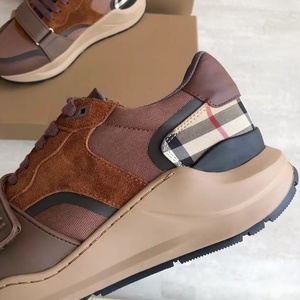 Chaussures de sport tendance de haute qualité, chaussures de course On Cloud conçues par un designer, chaussures luxueuses pour les sports de plein air - Product Image 3