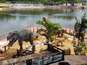Dino City Dinosaure Animatronique Grandeur Nature pour Parcs à Thème Enfants - Construction en Métal et Silicone - Product Image 4