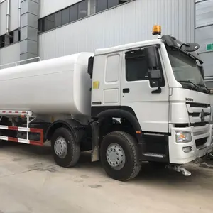 Camion de pulvérisation d'eau 30000 litres, véhicule d'arrosage