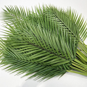 Fabbrica all'ingrosso artificiale pianta verde simulazione palma Sanwei Kwai pianta foglie per la decorazione di nozze a casa - Product Image 6