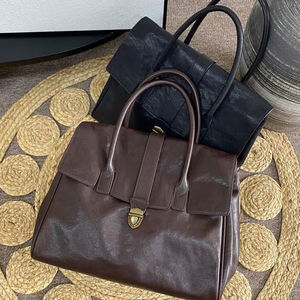 กระเป๋าถือหนังฟอกฝาดสำหรับผู้หญิง กระเป๋าหูหิ้วคลาสสิกพร้อมตัวล็อคที่ปลอดภัย ใช้งานได้หลากหลายสำหรับการทำงาน ช้อปปิ้ง และการเดินทาง - Product Image 2