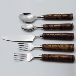 ชุดเครื่องเงินเครื่องใช้บนโต๊ะอาหารดีไซน์ทันสมัยทำจากฮอร์นธรรมชาติและสแตนเลส5ชิ้น - Product Image 2