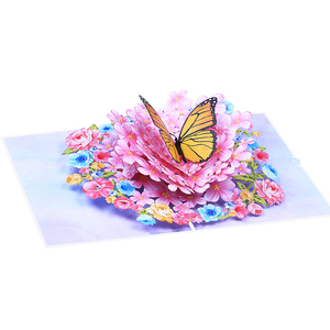 Carte de vœux pliante 3D pop-up en papier pour anniversaires, mariages, remises de diplômes, avec motif marguerite et papillon - Product Image 1
