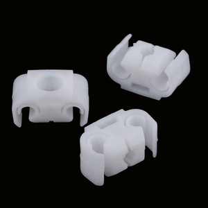 Clip de fijación universal para tuberías de aceite de automóviles, abrazadera de plástico de 2 orificios para arnés de cableado, pieza de repuesto para reparación de Volkswagen y Audi - Product Image 3