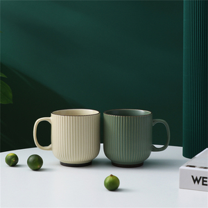 Tazas de cerámica de estilo nórdico para el hogar, tazas de café, té y café a rayas mate personalizadas para el hogar y restaurante, venta al por mayor - Product Image 3