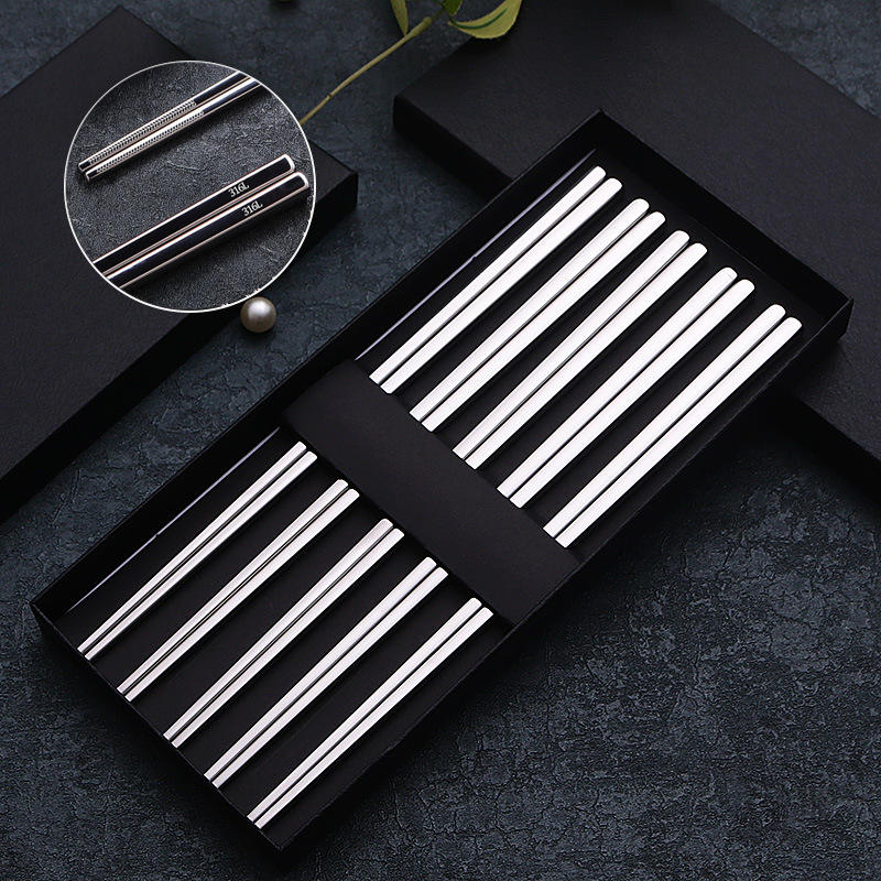 ขอให้คุณมีความอุดมสมบูรณ์ในทุกๆ ปี (ปลา) - บรรจุภัณฑ์