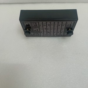 Cubierta de la caja de fusibles para excavadoras Hyundai 150 215 225 305 335 455 505 7, panel de plástico con montaje y estampado en caliente - Product Image 3