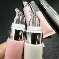 Baume à lèvres hydratant teinté aux fruits, effet gloss, tube souple, végétalien, rose, changeant de couleur, repulpeur de lèvres, huile avec applicateur doux