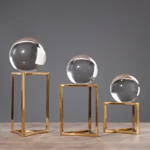 Boule de verre de cristal pour la maison, nouvel accessoire décoratif moderne de style européen, avec cadre métallique, nouvelle collection brillante,