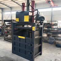 Presse à balles compacteuse pour le recyclage du foin haché, des feuilles, du bois, du plastique et des pneus usagés