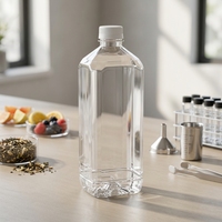 Bouteille d'emballage carrée transparente en PET de 700 ml avec bouchon à vis pour jus et sodas