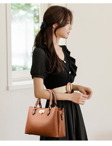 Fashion New Designer Crossbody Bags High Quality PU Leather <b>Shoulder</b> Messenger Bag Casual Totes Luxury Women Handbags and Purses - Product Image 4