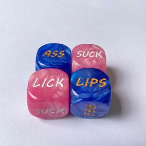 Vente flash - Dés de jeu personnalisés - Nouveau motif perlé - Lumineux rose et bleu pour les couples - 20 mm - Plastique et acrylique - Product Image 1