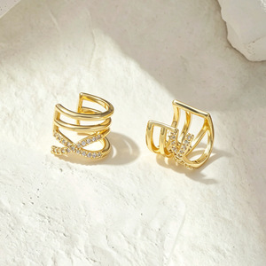 Pendientes de clip en forma de cruz, de aleación de zinc dorada, pendientes de aro en forma de U para cartílago de la oreja, sin perforación, joyería de moda para mujer - Product Image 3