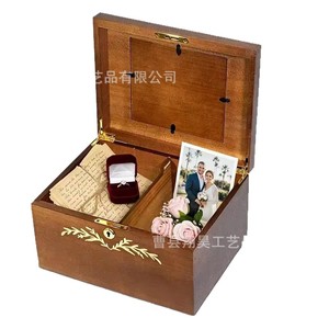 Caja de almacenamiento de madera con tapa abatible, con cerradura y llave, para fotos de boda, certificados, regalos, organizador de escritorio, rectangular, de color sólido. - Product Image 1