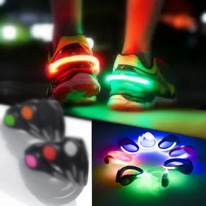 闪烁的发光二极管灯夜间跑步灯向上闪烁的发光二极管鞋夹点亮鞋