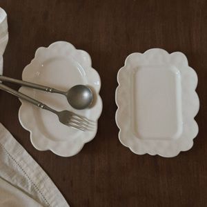 <span class=keywords><strong>Assiette</strong></span> à gâteau <span class=keywords><strong>en</strong></span> porcelaine de style japonais rétro, forme nuage irrégulière, compatible micro-ondes, pour petit-déjeuner et desserts occidentaux - Product Image 3